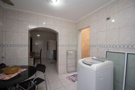 Casa à venda com 128m², 3 quartos e 2 vagas Casa à venda com 128m², 3 quartos e 2 vagasÁrea de Serviço