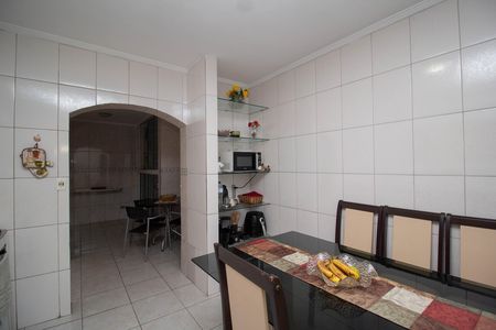 Casa à venda com 128m², 3 quartos e 2 vagas Casa à venda com 128m², 3 quartos e 2 vagasCozinha