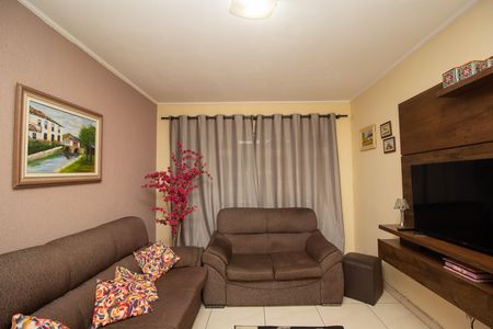 Casa à venda com 128m², 3 quartos e 2 vagas Casa à venda com 128m², 3 quartos e 2 vagasSala