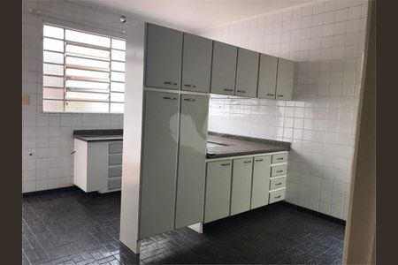 Casa à venda com 168m², 3 quartos e 1 vaga