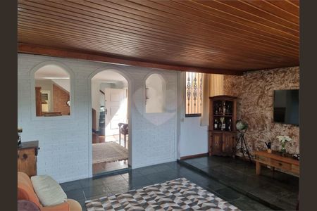 Casa à venda com 3 quartos, 125m² em Cidade Ademar, São Paulo