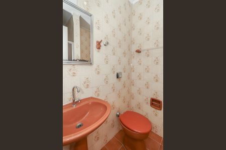 Banheiro de apartamento para alugar com 1 quarto, 39m² em Sarandi, Porto Alegre