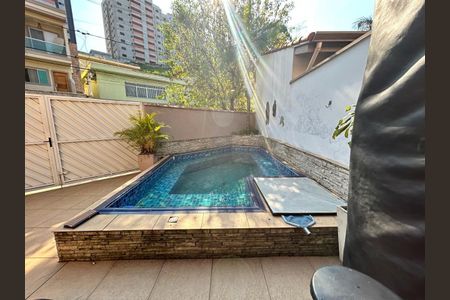 Casa à venda com 134m², 3 quartos e 3 vagas