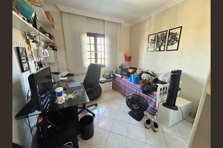 Casa à venda com 3 quartos, 134m² em Vila Fiat Lux, São Paulo