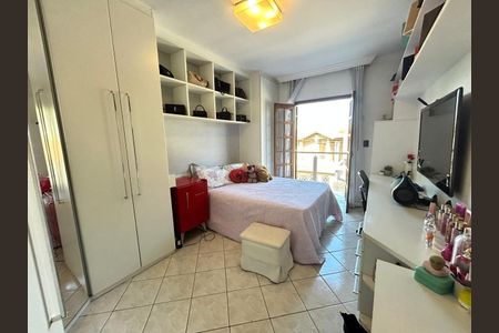 Casa à venda com 3 quartos, 134m² em Vila Fiat Lux, São Paulo