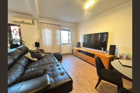 Casa à venda com 3 quartos, 134m² em Vila Fiat Lux, São Paulo