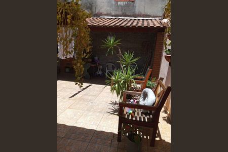 Casa à venda com 235m², 2 quartos e 2 vagas