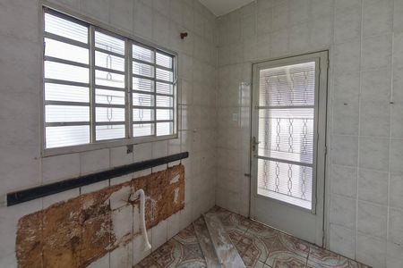 Casa à venda com 80m², 2 quartos e 1 vaga