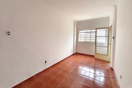 Casa à venda com 80m², 2 quartos e 1 vaga Casa à venda com 80m², 2 quartos e 1 vagaSala