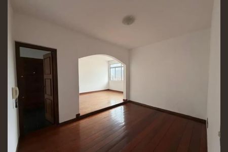 Apartamento para alugar com 100m², 4 quartos e 2 vagas Apartamento para alugar com 100m², 4 quartos e 2 vagasSala
