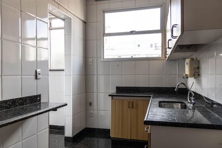 Apartamento para alugar com 100m², 4 quartos e 2 vagas Apartamento para alugar com 100m², 4 quartos e 2 vagasCozinha