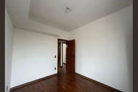 Apartamento para alugar com 100m², 4 quartos e 2 vagas Apartamento para alugar com 100m², 4 quartos e 2 vagasSala