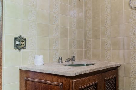 Banheiro Social de apartamento para alugar com 4 quartos, 100m² em Grajaú, Belo Horizonte