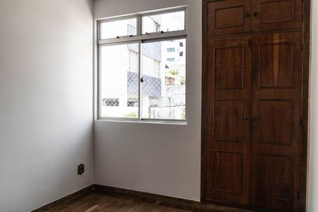 Apartamento para alugar com 100m², 4 quartos e 2 vagas Apartamento para alugar com 100m², 4 quartos e 2 vagasQuarto 2