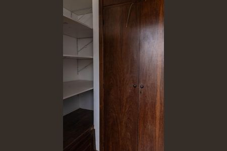 Quarto de Serviço de apartamento para alugar com 4 quartos, 100m² em Grajaú, Belo Horizonte