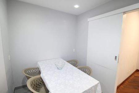 Apartamento para alugar com 179m², 4 quartos e 4 vagasÁrea de Serviço