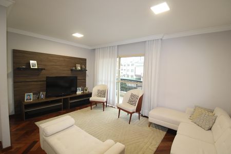 Apartamento para alugar com 179m², 4 quartos e 4 vagasSala