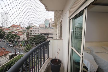 Apartamento para alugar com 179m², 4 quartos e 4 vagasQuarto 4 - Varanda