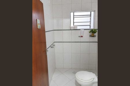Casa para alugar com 120m², 3 quartos e 1 vaga Casa para alugar com 120m², 3 quartos e 1 vagaBanheiro