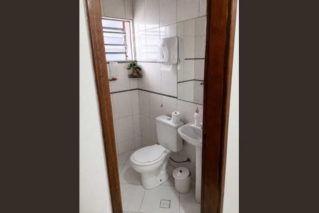 Casa para alugar com 120m², 3 quartos e 1 vaga Casa para alugar com 120m², 3 quartos e 1 vagaBanheiro