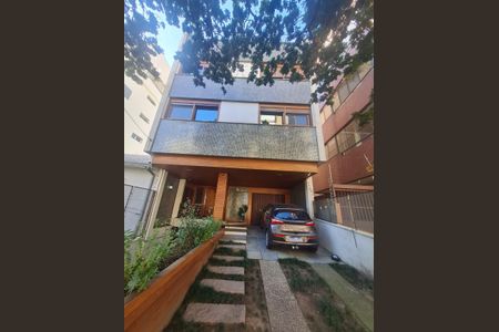 Apartamento à venda com 301m², 2 quartos e 1 vaga Apartamento à venda com 301m², 2 quartos e 1 vagaFachada