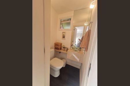 Apartamento à venda com 301m², 2 quartos e 1 vaga Apartamento à venda com 301m², 2 quartos e 1 vagaBanheiro 2