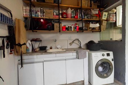 Casa de condomínio à venda com 100m², 3 quartos e 1 vaga Casa de condomínio à venda com 100m², 3 quartos e 1 vagaÁrea de serviço