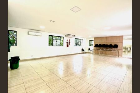 Apartamento para alugar com 38m², 2 quartos e 1 vaga Apartamento para alugar com 38m², 2 quartos e 1 vagaSalão de Festas