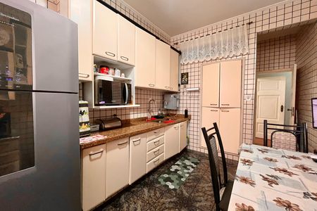 Cozinha de apartamento à venda com 4 quartos, 205m² em Copacabana, Rio de Janeiro