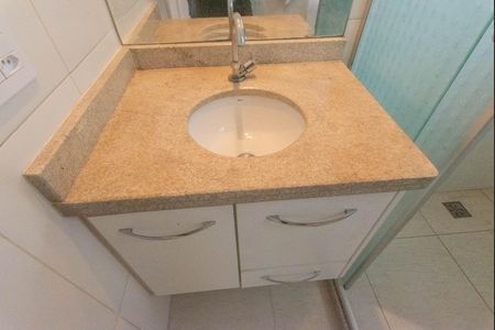 Apartamento para alugar com 75m², 3 quartos e 1 vaga Apartamento para alugar com 75m², 3 quartos e 1 vagaBanheiro da Suíte