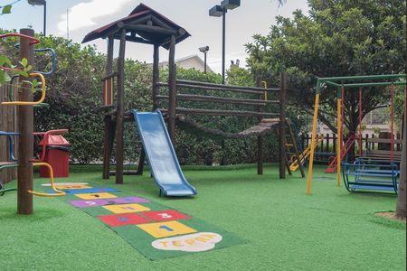 Apartamento para alugar com 75m², 3 quartos e 1 vaga Apartamento para alugar com 75m², 3 quartos e 1 vagaÁrea comum - Playground