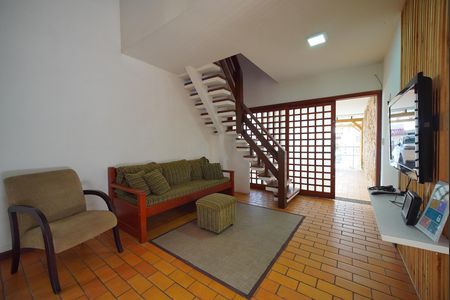 Sala de casa para alugar com 4 quartos, 209m² em Cachoeira do Bom Jesus, Florianópolis