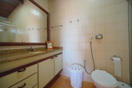 Casa para alugar com 209m², 4 quartos e 2 vagasBanheiro da Suíte