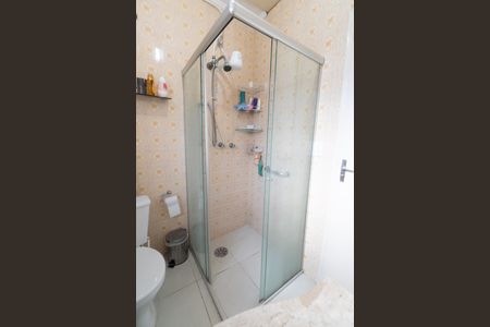 Casa à venda com 100m², 2 quartos e 2 vagas Casa à venda com 100m², 2 quartos e 2 vagasBanheiro