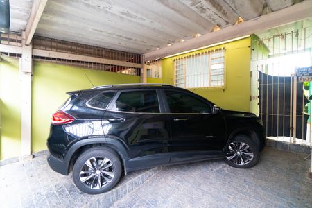 Casa à venda com 100m², 2 quartos e 2 vagas Casa à venda com 100m², 2 quartos e 2 vagasGaragem
