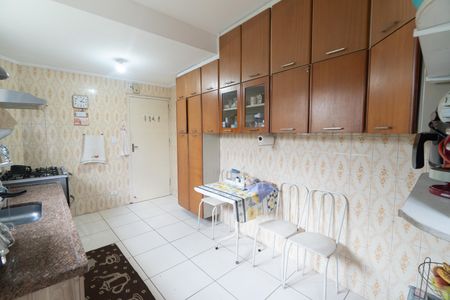 Casa à venda com 100m², 2 quartos e 2 vagas Casa à venda com 100m², 2 quartos e 2 vagasCozinha