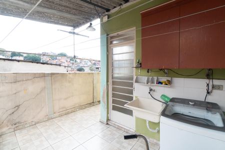 Casa à venda com 100m², 2 quartos e 2 vagas Casa à venda com 100m², 2 quartos e 2 vagasÁrea de Serviço