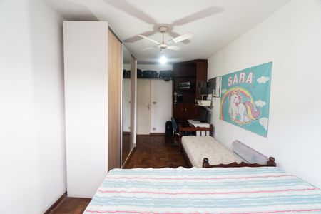 Casa à venda com 100m², 2 quartos e 2 vagas Casa à venda com 100m², 2 quartos e 2 vagasQuarto 1