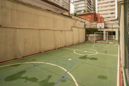 Apartamento à venda com 148m², 2 quartos e 2 vagas Apartamento à venda com 148m², 2 quartos e 2 vagasÁrea comum - Quadra esportiva