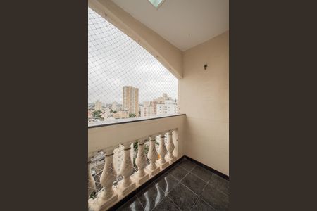 Apartamento à venda com 148m², 2 quartos e 2 vagas Apartamento à venda com 148m², 2 quartos e 2 vagasVaranda