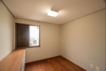 Apartamento à venda com 148m², 2 quartos e 2 vagas Apartamento à venda com 148m², 2 quartos e 2 vagasQuarto