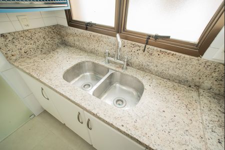 Apartamento à venda com 148m², 2 quartos e 2 vagas Apartamento à venda com 148m², 2 quartos e 2 vagasCozinha