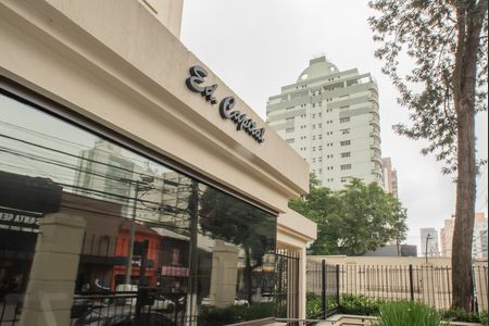 Apartamento à venda com 148m², 2 quartos e 2 vagas Apartamento à venda com 148m², 2 quartos e 2 vagasHall de entrada