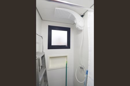 Banheiro  de apartamento para alugar com 1 quarto, 33m² em Vila Gustavo, São Paulo