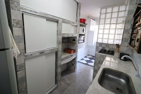 Apartamento à venda com 62m², 2 quartos e 1 vagaCozinha e Área de Serviço