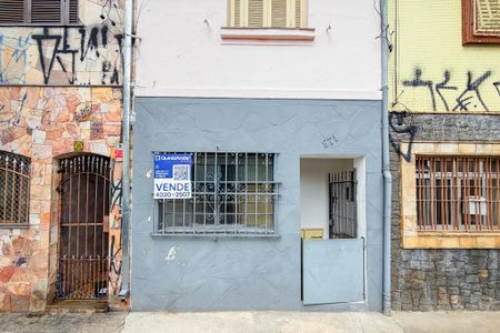 Fachada de casa à venda com 2 quartos, 74m² em Ipiranga, São Paulo