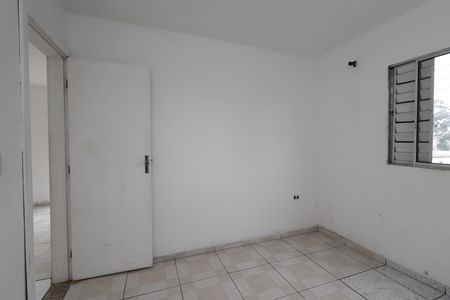 Quarto 1 de casa para alugar com 2 quartos, 49m² em Jardim das Camelias, São Paulo