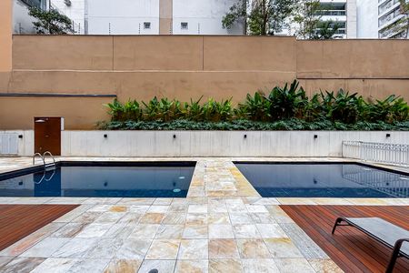 Apartamento à venda com 157m², 3 quartos e 4 vagas