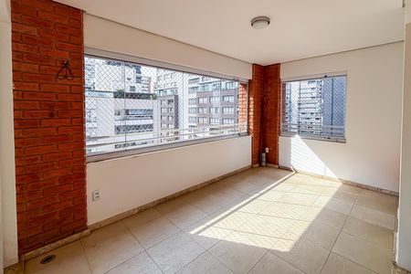 Apartamento à venda com 157m², 3 quartos e 4 vagas