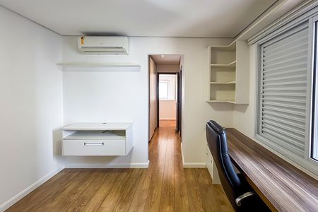 Apartamento à venda com 157m², 3 quartos e 4 vagas